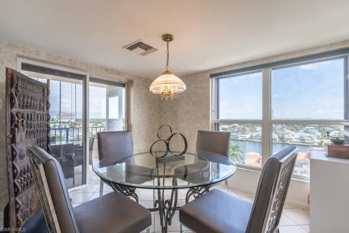 4451 Gulf Shore Blvd N # 1005, Naples, Florida 34103