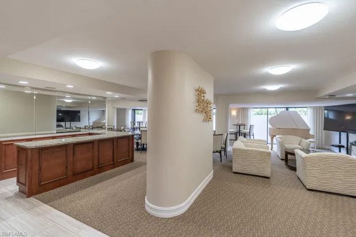 4451 Gulf Shore Blvd N # 1005, Naples, Florida 34103