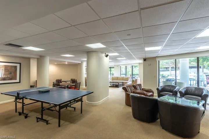4451 Gulf Shore Blvd N # 1005, Naples, Florida 34103