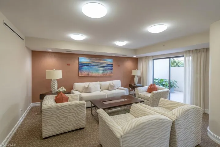 4451 Gulf Shore Blvd N # 1005, Naples, Florida 34103