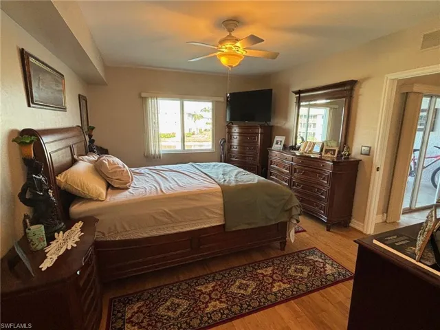 7846  Regal Heron  CIR, Naples, FL 34104