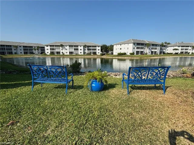 7846  Regal Heron  CIR, Naples, FL 34104