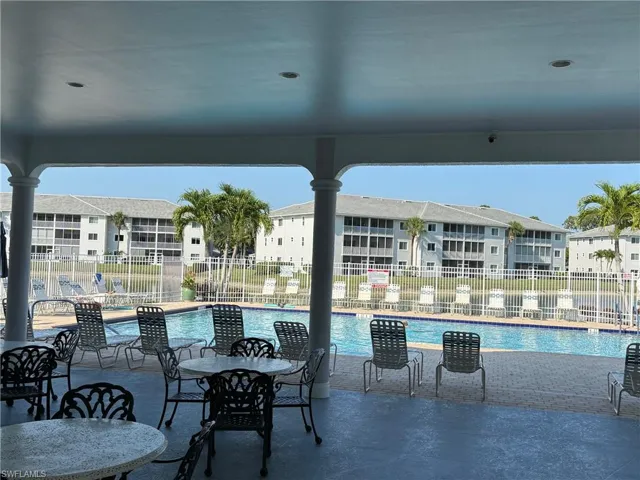 7846  Regal Heron  CIR, Naples, FL 34104