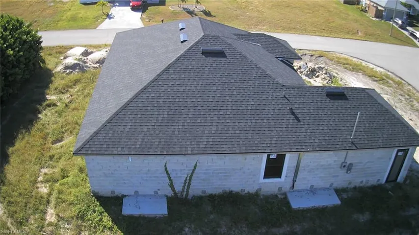 Aerial view of property and surrounding area