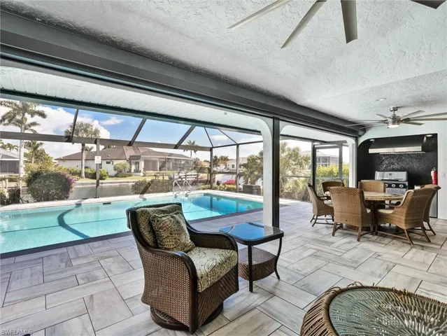 Cozy sitting area on the lanai
