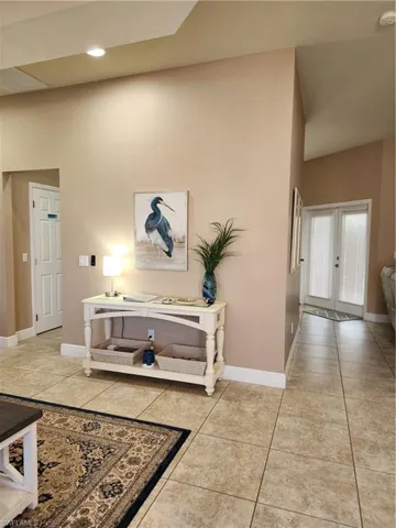 Entry/Foyer
