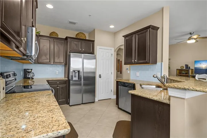 9064 Siesta Bay Dr 5-102, Naples, Florida 34120