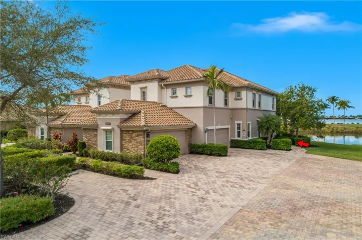 9064 Siesta Bay Dr 5-102, Naples, Florida 34120