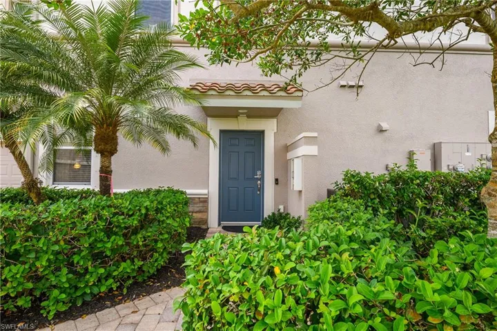 9064 Siesta Bay Dr 5-102, Naples, Florida 34120
