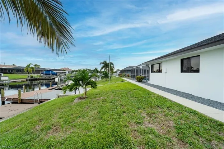 3728 Se 18th Ave, Cape Coral, Florida 33904