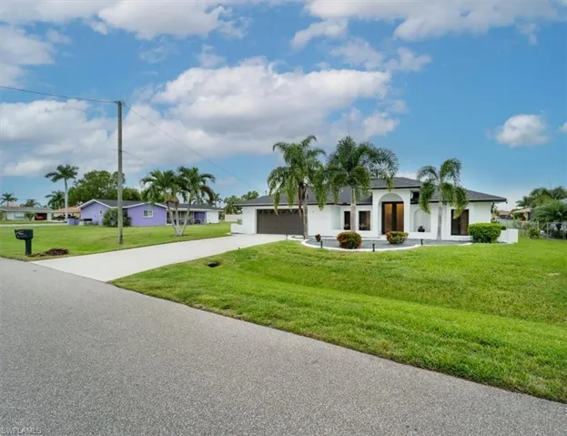3728 Se 18th Ave, Cape Coral, Florida 33904