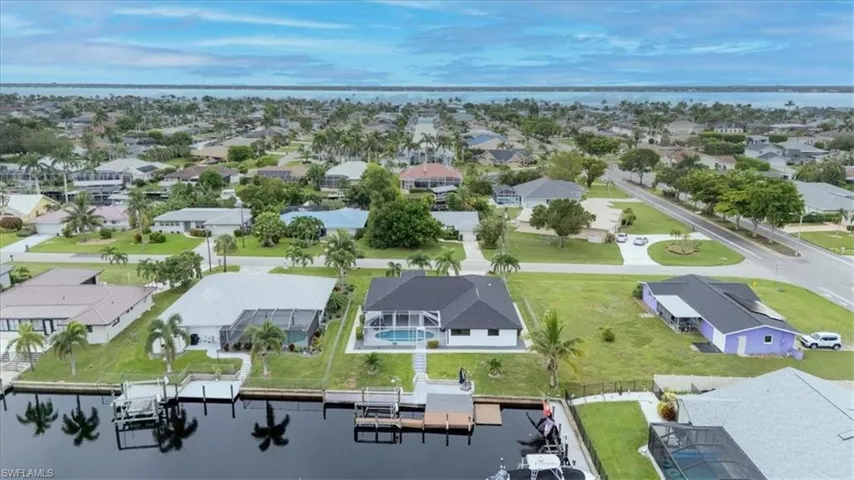3728 Se 18th Ave, Cape Coral, Florida 33904
