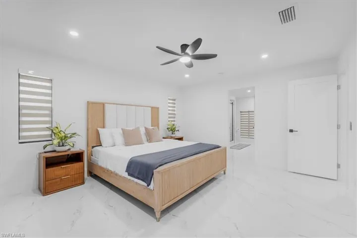 3728 Se 18th Ave, Cape Coral, Florida 33904
