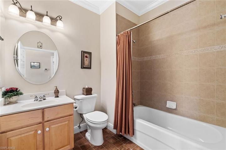 3913  Forest Glen  BLVD, Naples, FL 34114