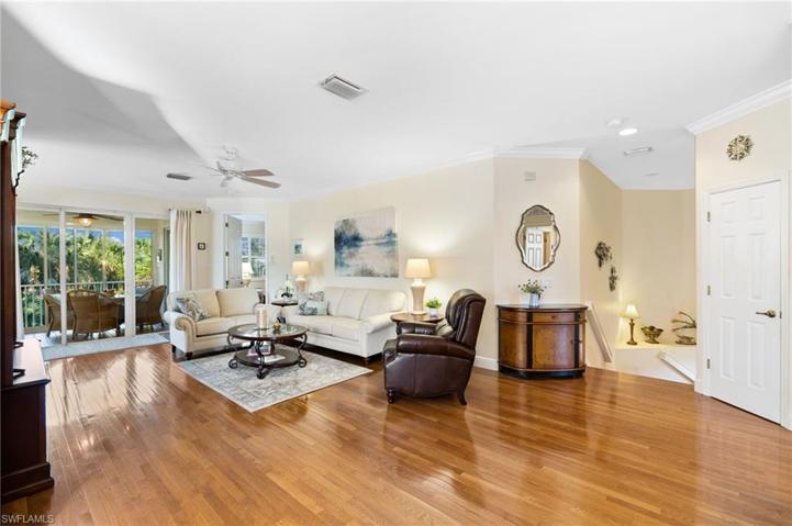 3913  Forest Glen  BLVD, Naples, FL 34114