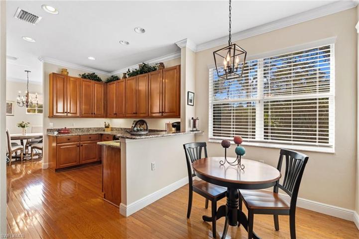 3913  Forest Glen  BLVD, Naples, FL 34114