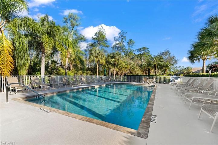 3913  Forest Glen  BLVD, Naples, FL 34114