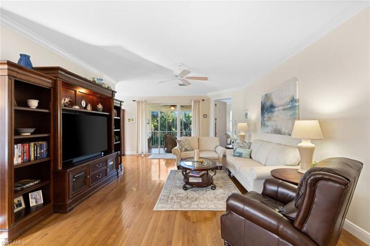3913  Forest Glen  BLVD, Naples, FL 34114