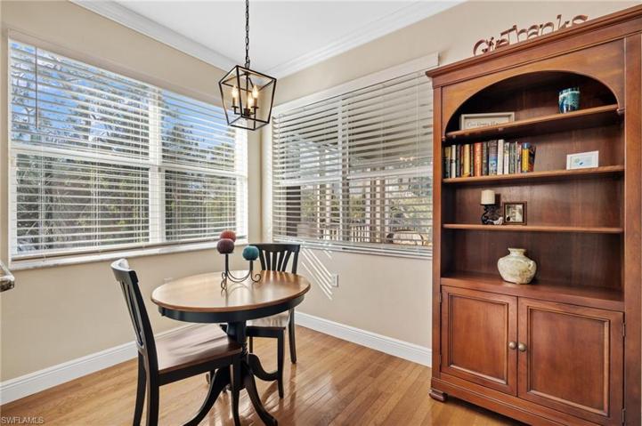 3913  Forest Glen  BLVD, Naples, FL 34114