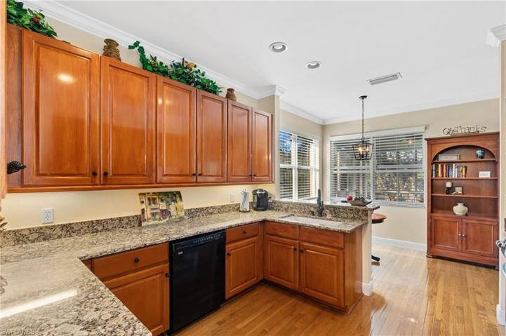 3913  Forest Glen  BLVD, Naples, FL 34114