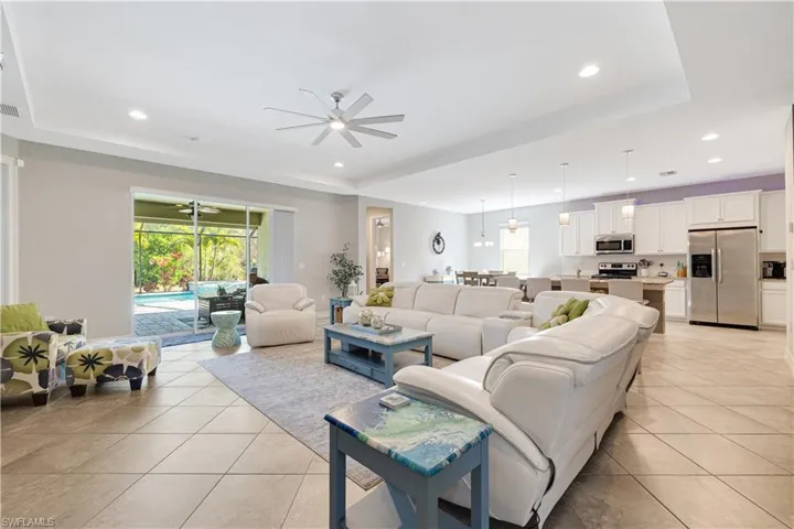 3161  Royal Gardens  AVE, Fort Myers, FL 33916