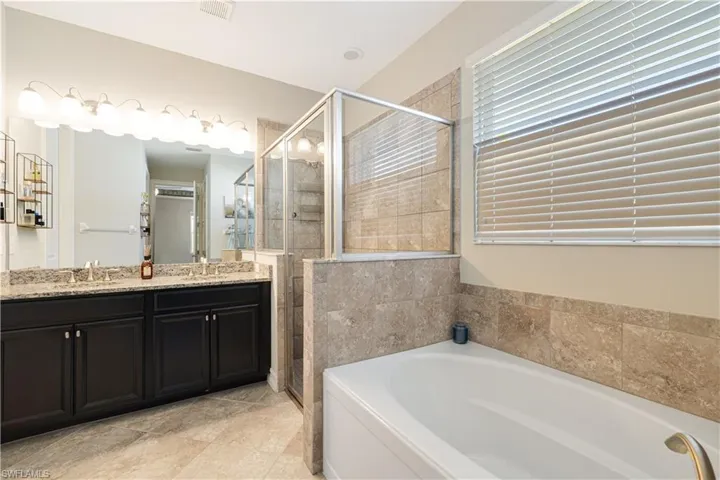 3161  Royal Gardens  AVE, Fort Myers, FL 33916