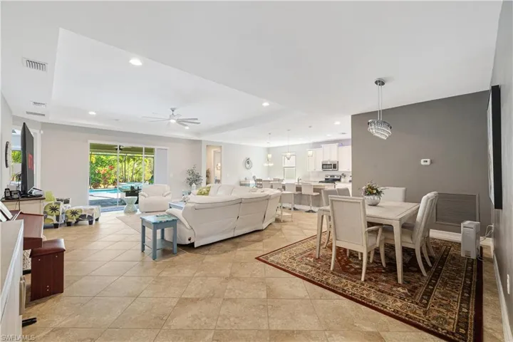 3161  Royal Gardens  AVE, Fort Myers, FL 33916