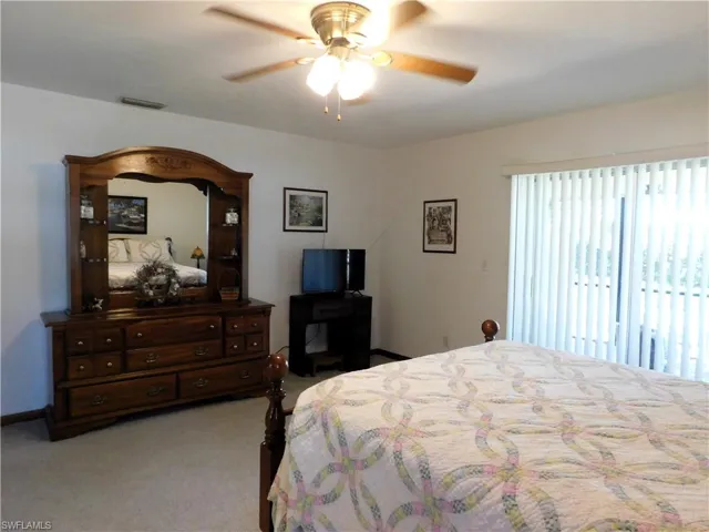 Large Master bedroom with access to lanai