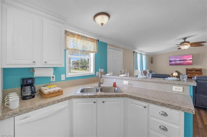 701 Coral Dr, Punta Gorda, Florida 33950