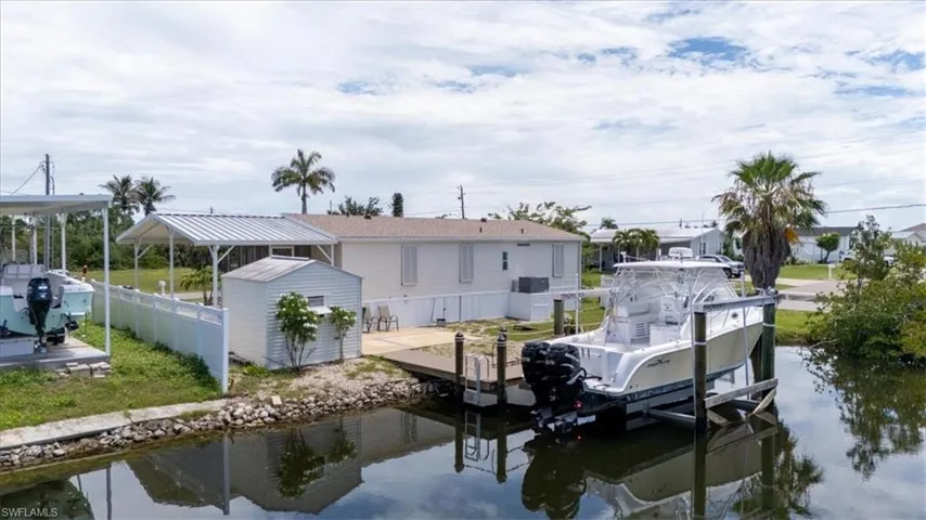 701 Coral Dr, Punta Gorda, Florida 33950
