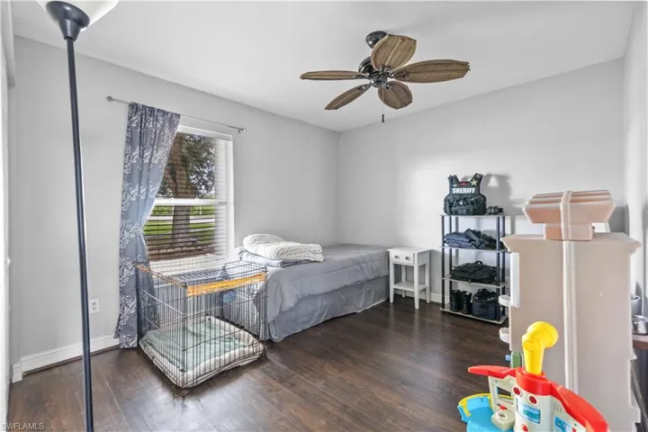3310  Valencia  DR, Naples, FL 34120