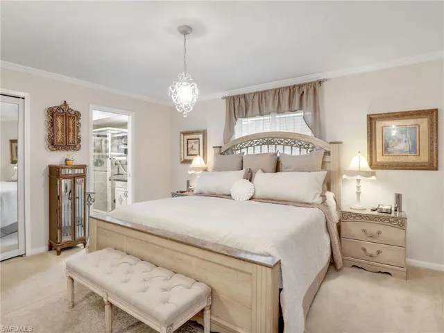 Crown molding and carpet