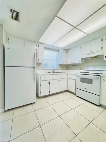 3619 Se 9th Pl 4, Cape Coral, Florida 33904