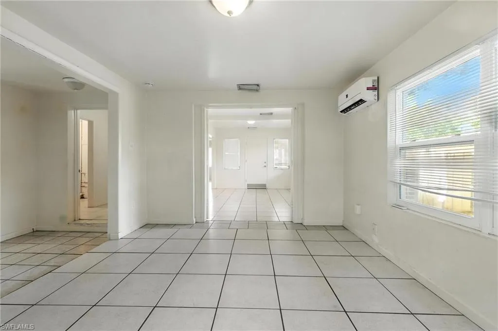 1851 Winkler AVE, Fort Myers, FL 33901,2025000004