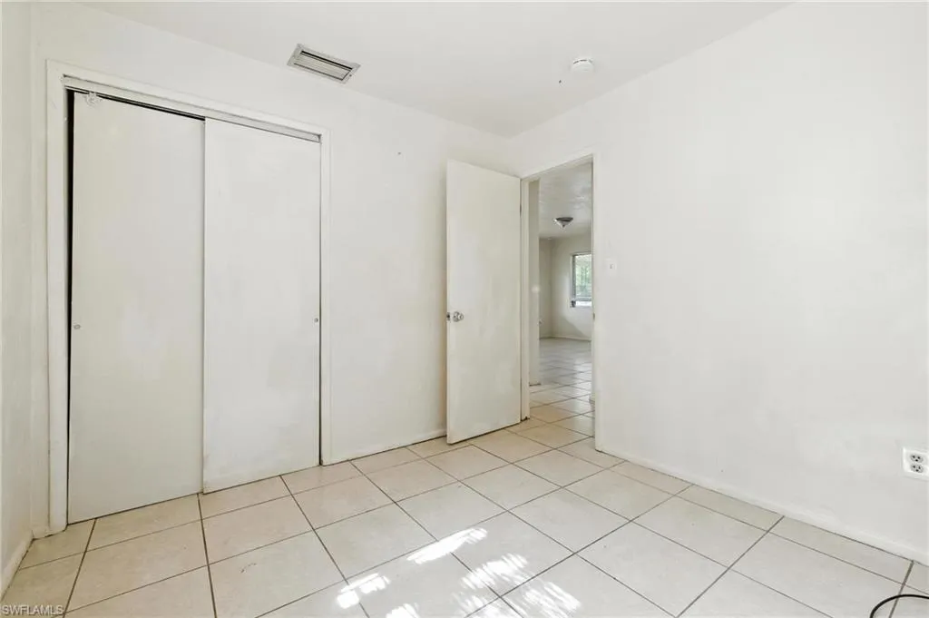 1851 Winkler AVE, Fort Myers, FL 33901,2025000004
