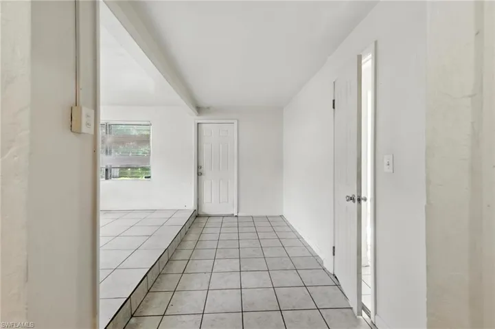 1851  Winkler  AVE, Fort Myers, FL 33901