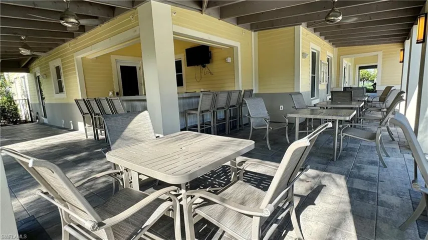 2066 Tamarron Ln, Naples, Florida 34120