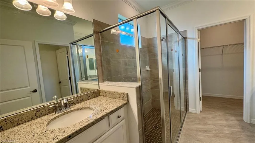 2066 Tamarron Ln, Naples, Florida 34120