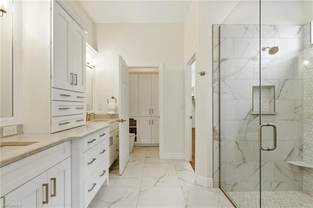 27549 RIVERBANK DR, Bonita Springs, FL 34134,225034050