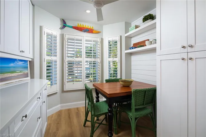 214  4th S AVE, Naples, FL 34102