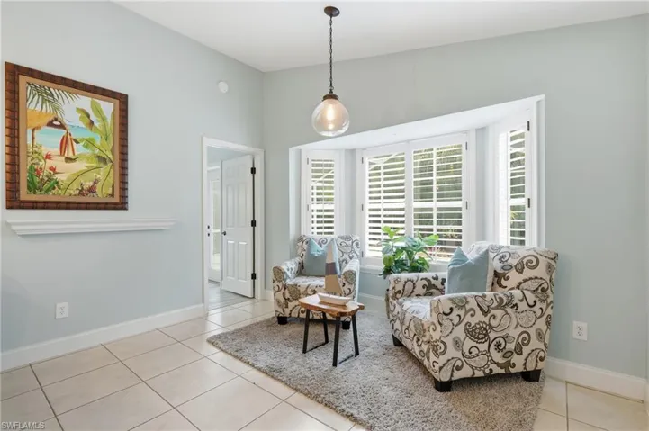 2548 River Reach Dr, Naples, Florida 34104