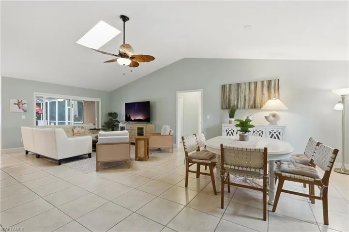 2548 River Reach Dr, Naples, Florida 34104