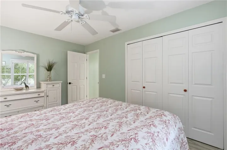 2548 River Reach Dr, Naples, Florida 34104