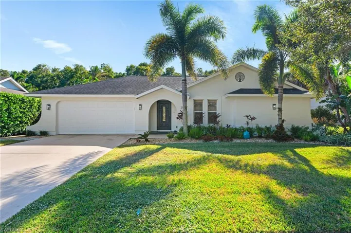 2548 River Reach Dr, Naples, Florida 34104