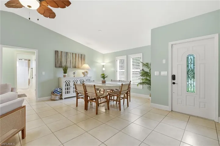 2548 River Reach Dr, Naples, Florida 34104