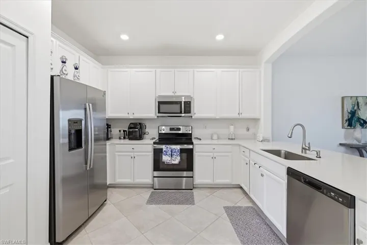 2636 Vine Ave, Naples, Florida 34120