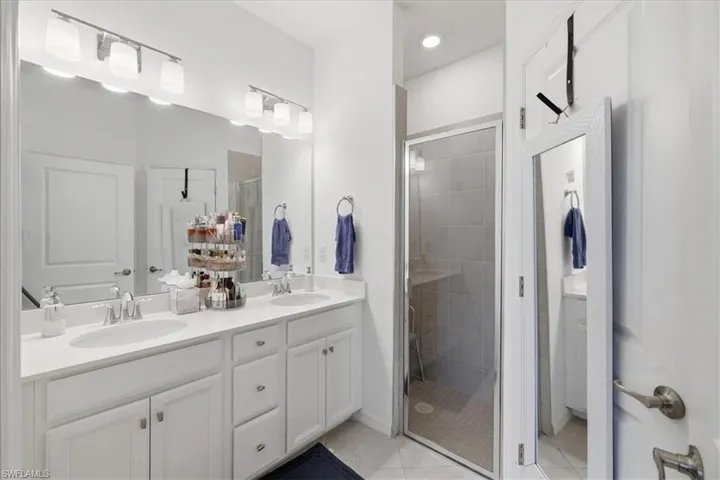 2636 Vine Ave, Naples, Florida 34120