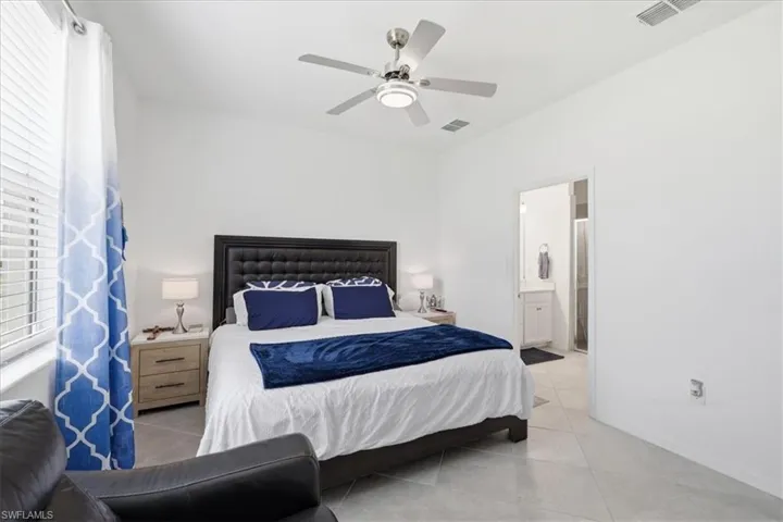 2636 Vine Ave, Naples, Florida 34120