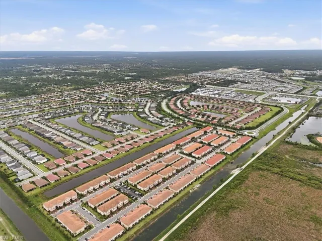 2636 Vine Ave, Naples, Florida 34120