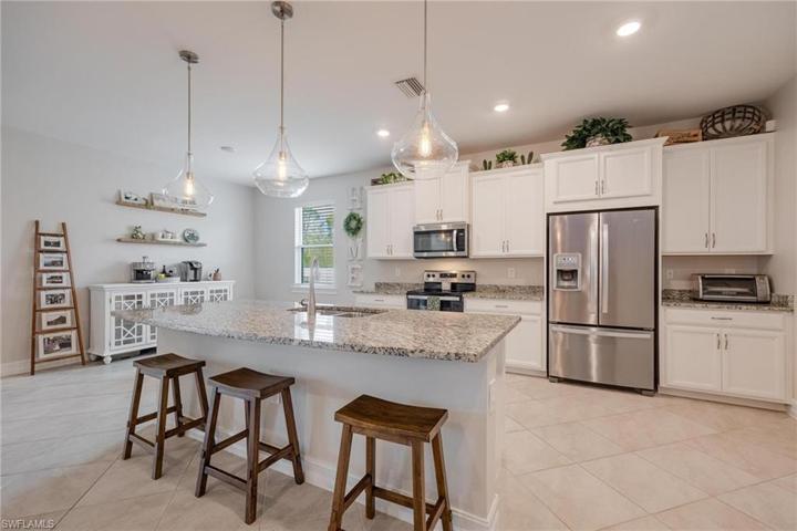 3154 Birchin LN, FORT MYERS FL 33916